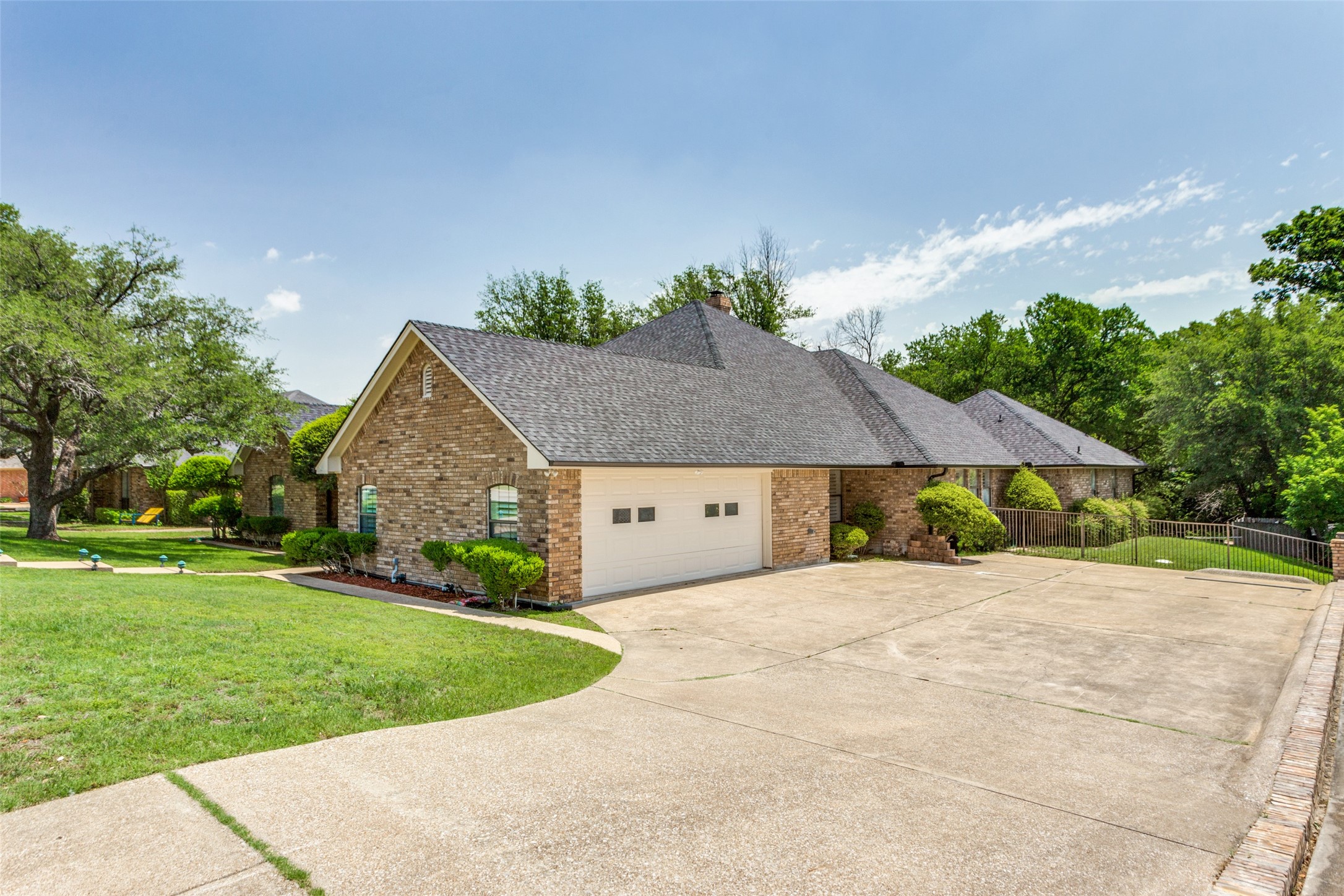 11905 Blue Creek Drive Fort Worth TX 76008