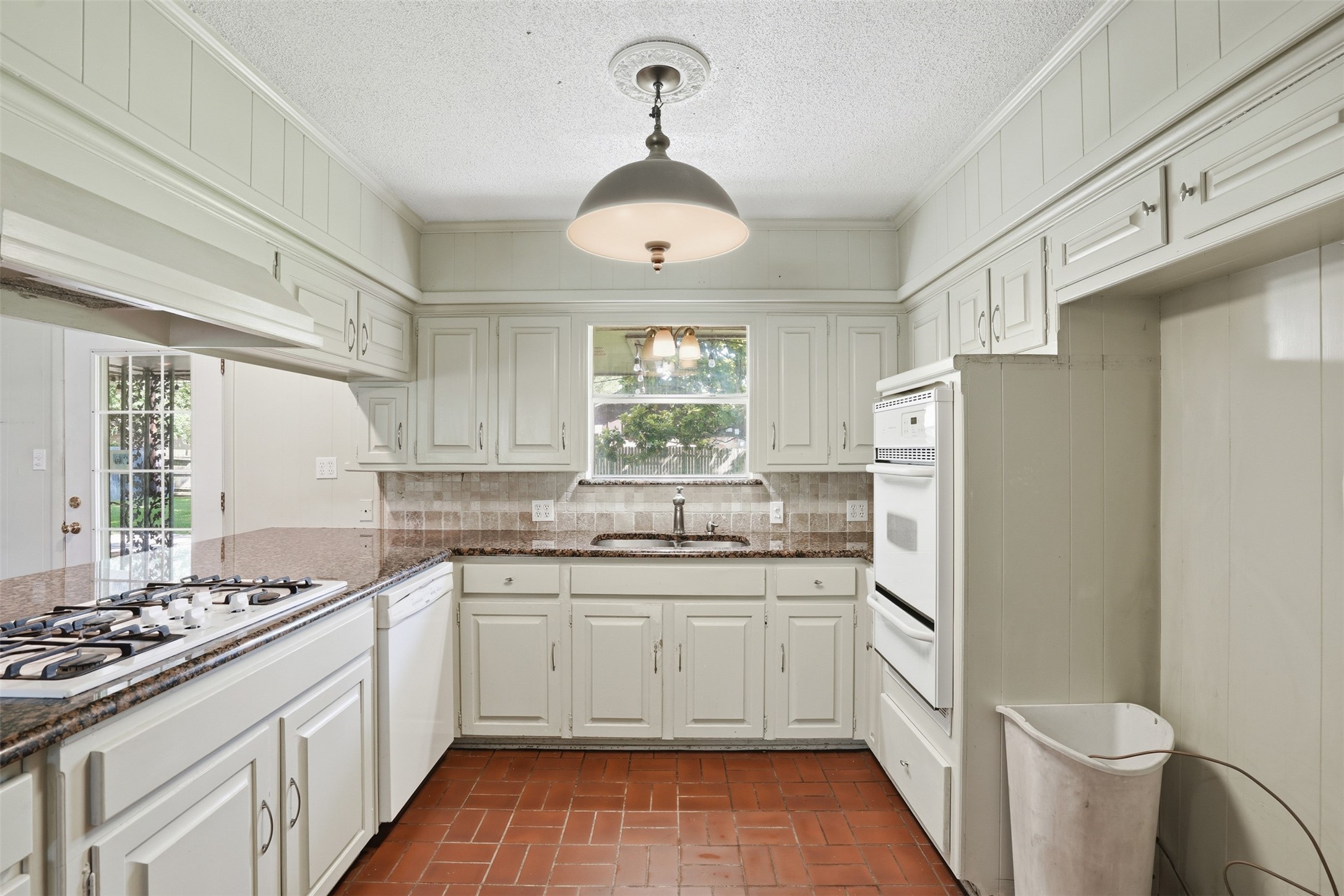 1119 Trace Road Cleburne TX 76033