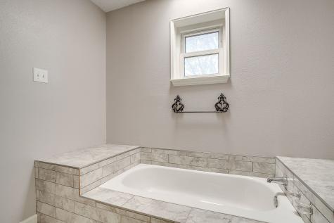 407 Llano Court Weatherford TX 76087