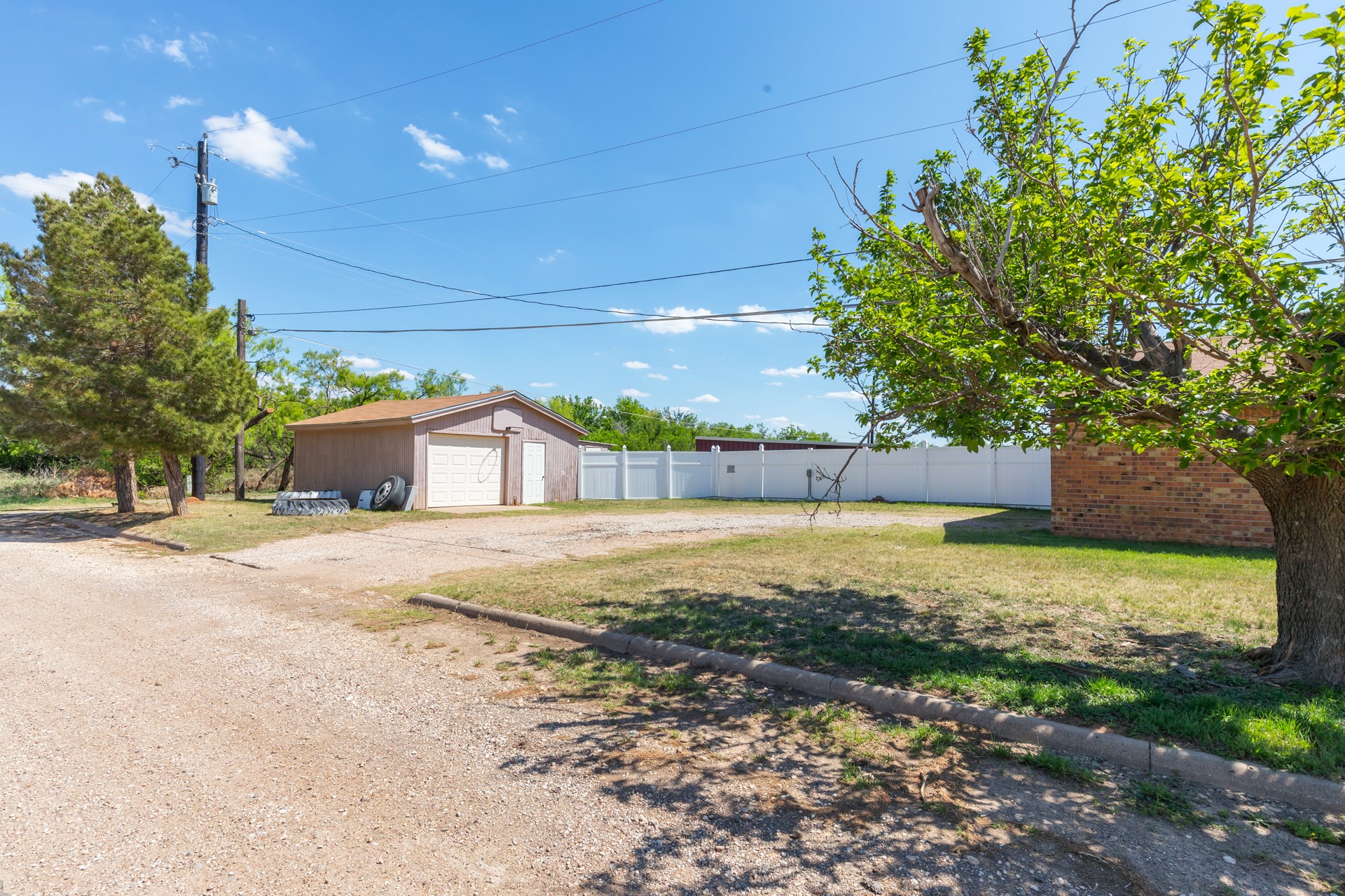 903 Avenue Q Anson TX 79501