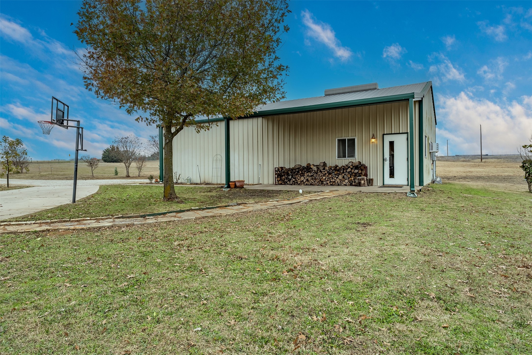 10899 County Road 496 Princeton TX 75407