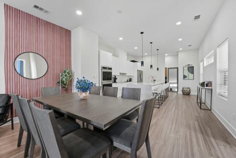 2425 Crossman Avenue Dallas TX 75212