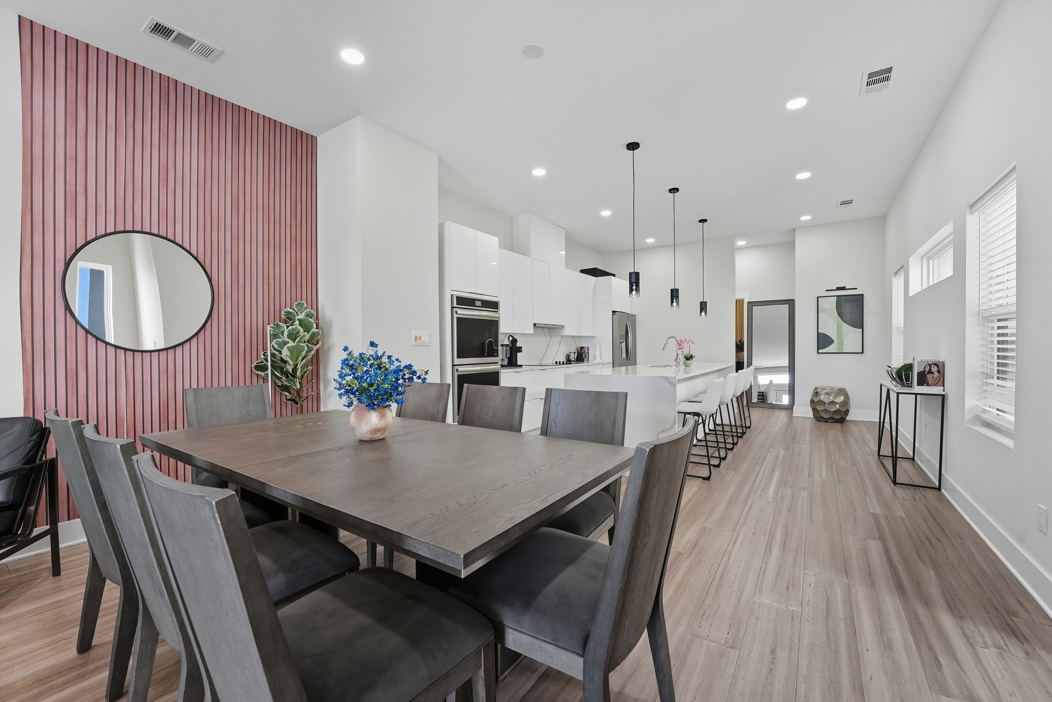 2425 Crossman Avenue Dallas TX 75212
