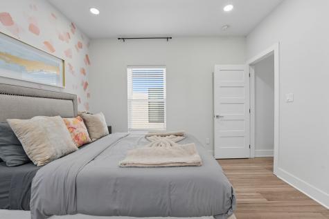 2425 Crossman Avenue Dallas TX 75212