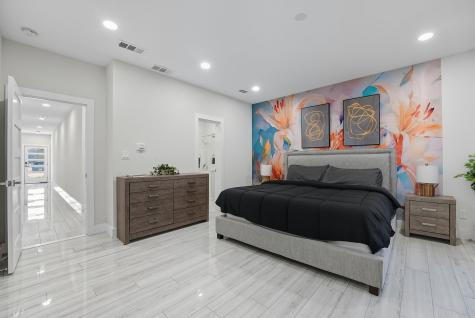 2425 Crossman Avenue Dallas TX 75212