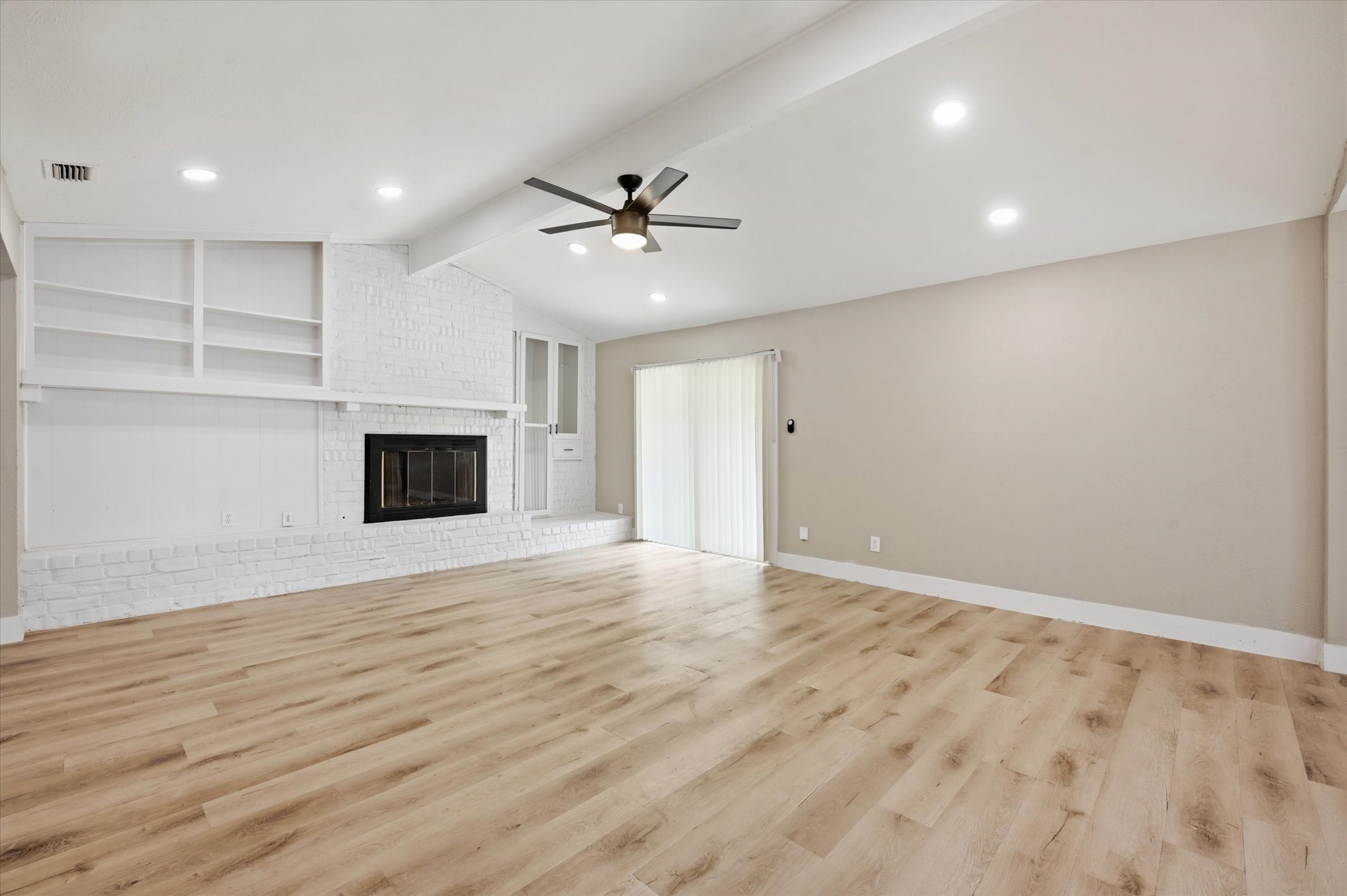 1200 Woodridge Circle Euless TX 76040