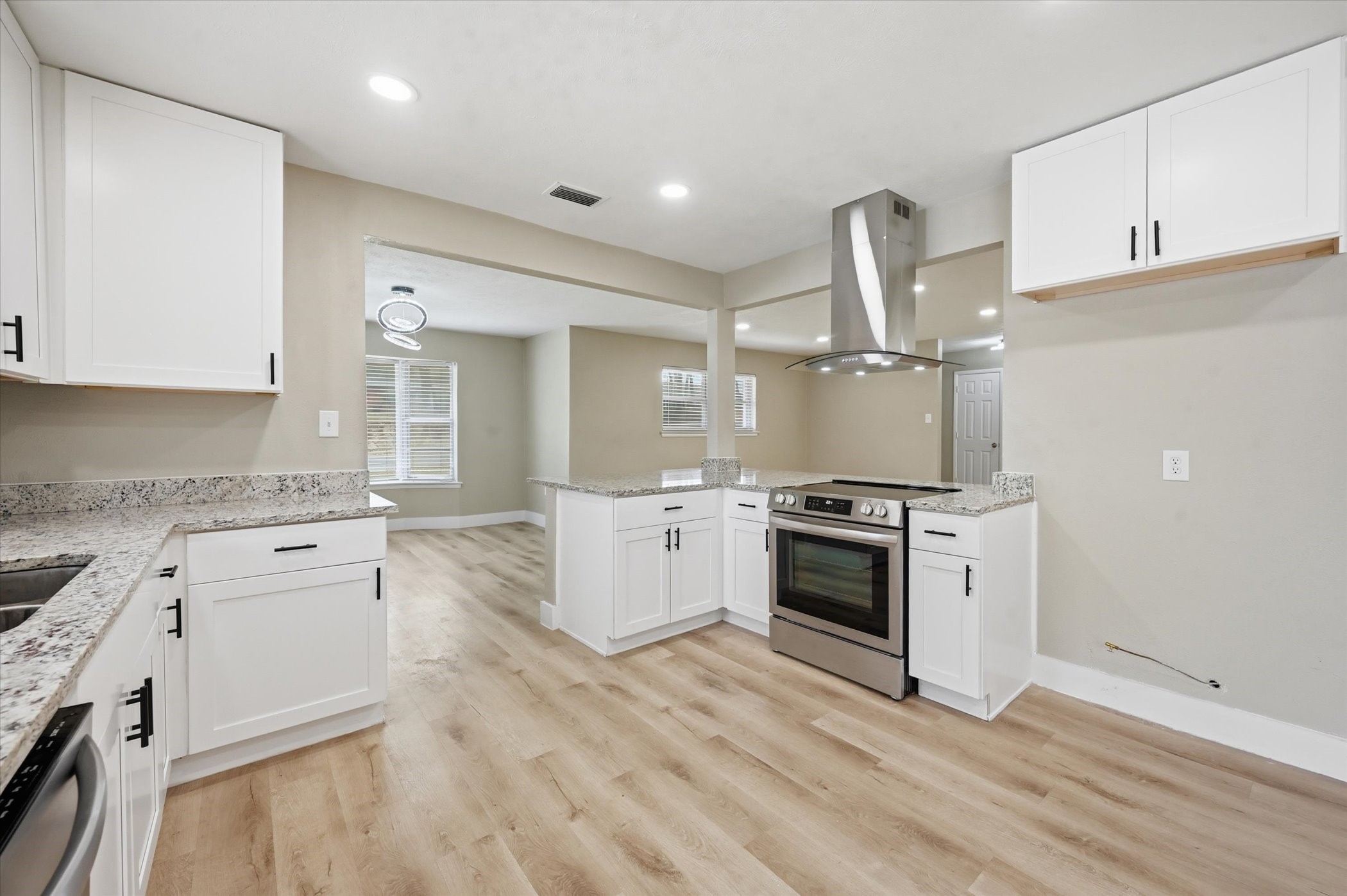 1200 Woodridge Circle Euless TX 76040