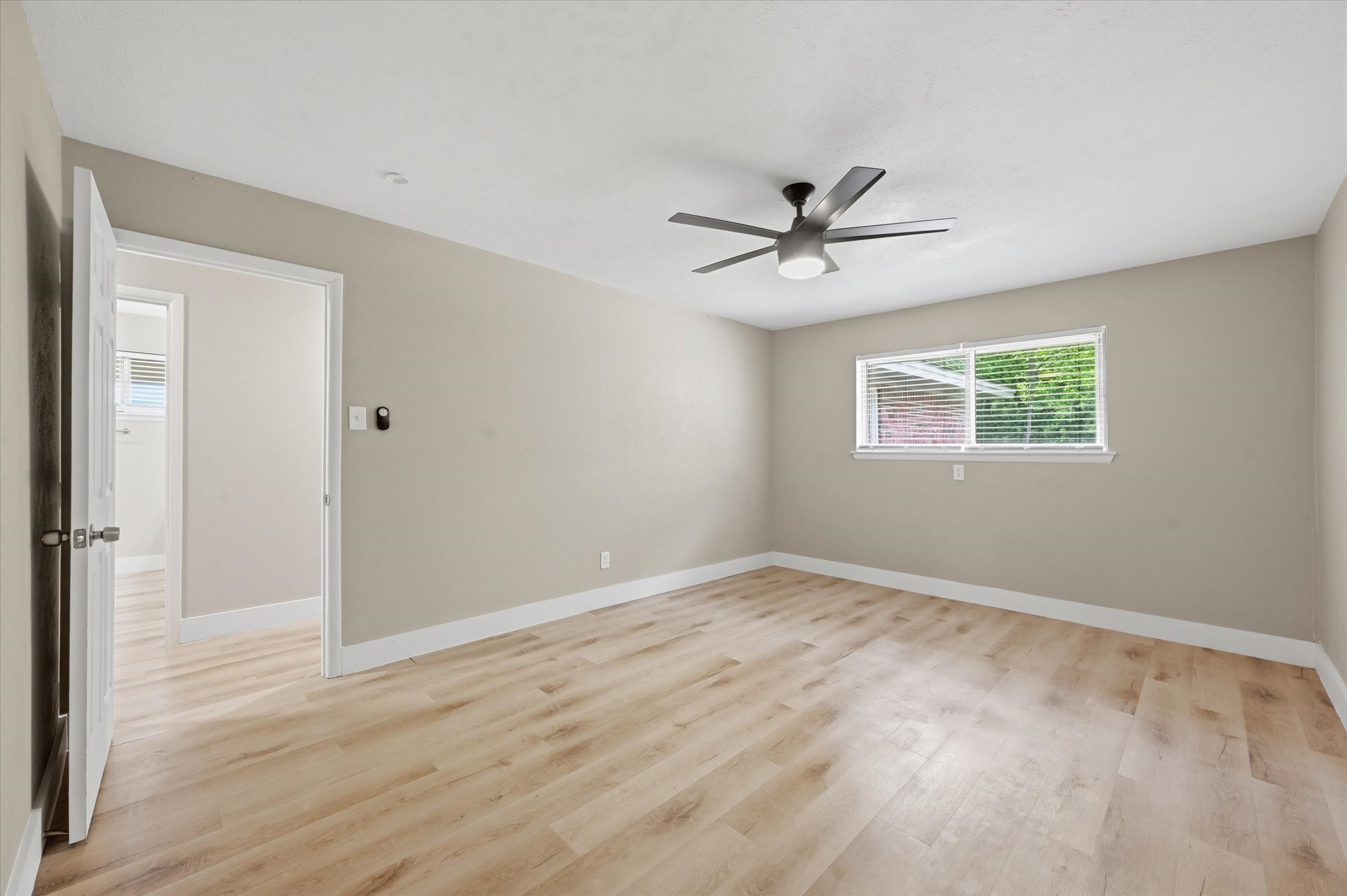 1200 Woodridge Circle Euless TX 76040