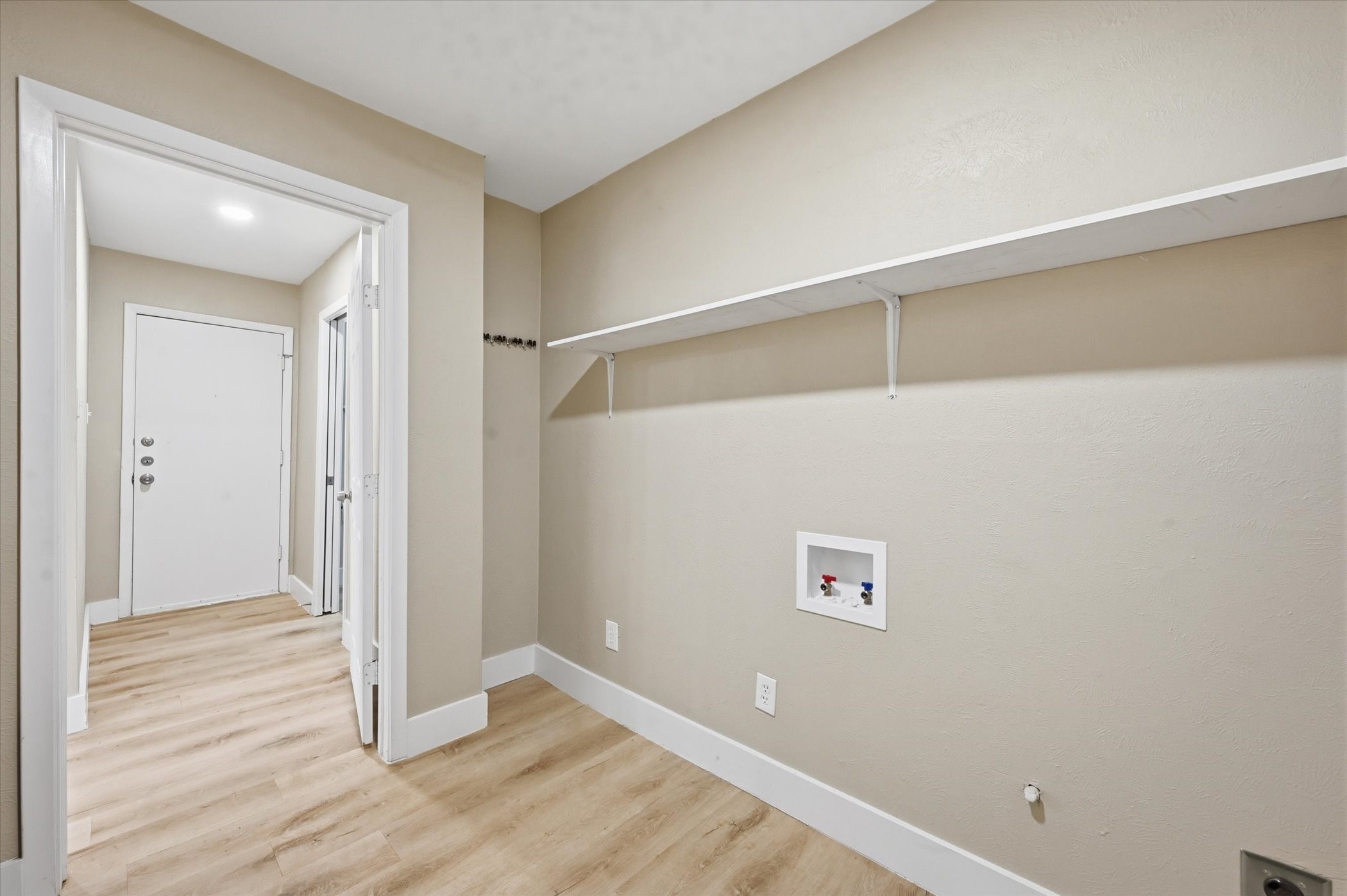 1200 Woodridge Circle Euless TX 76040