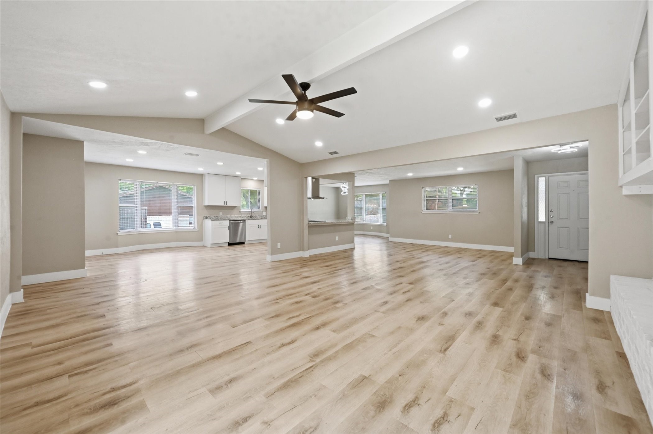 1200 Woodridge Circle Euless TX 76040