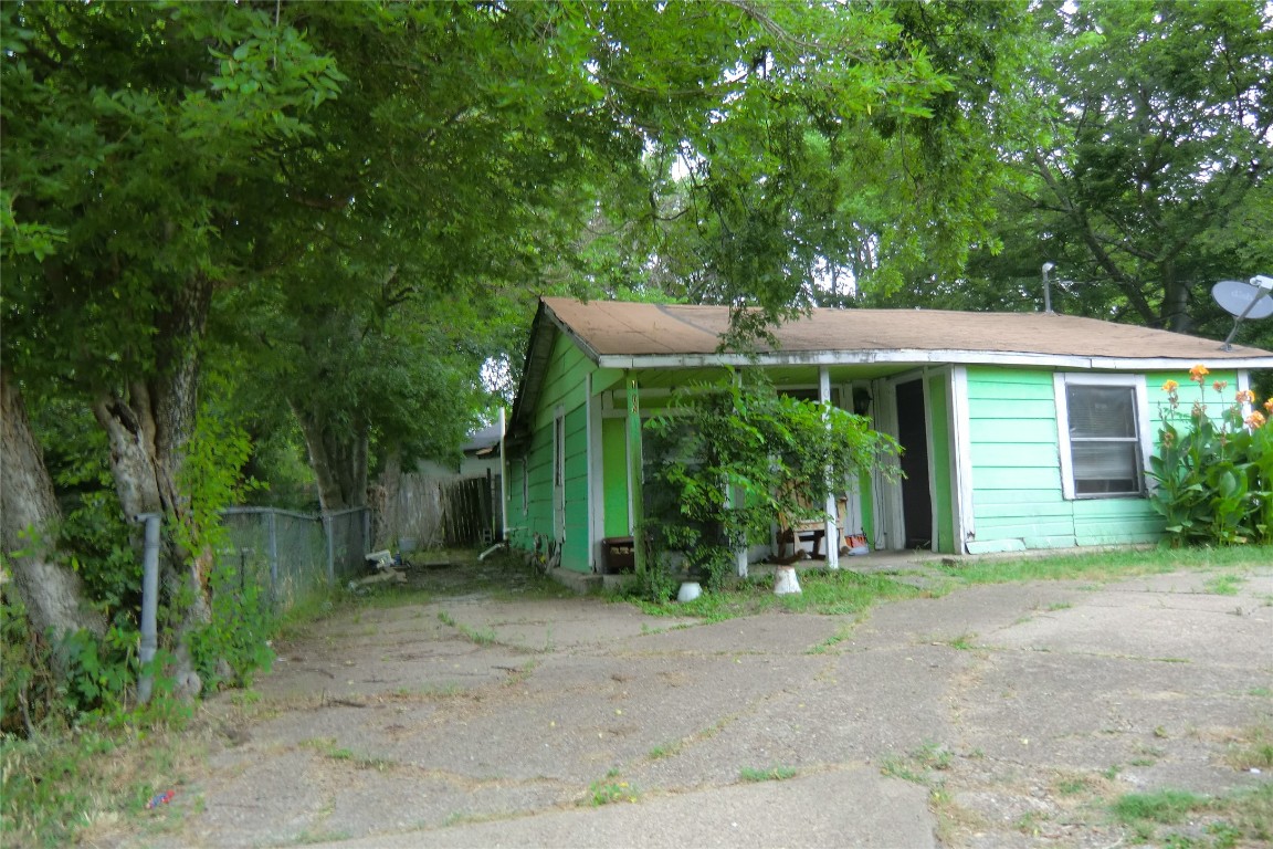 109 Chappell Street Terrell TX 75160
