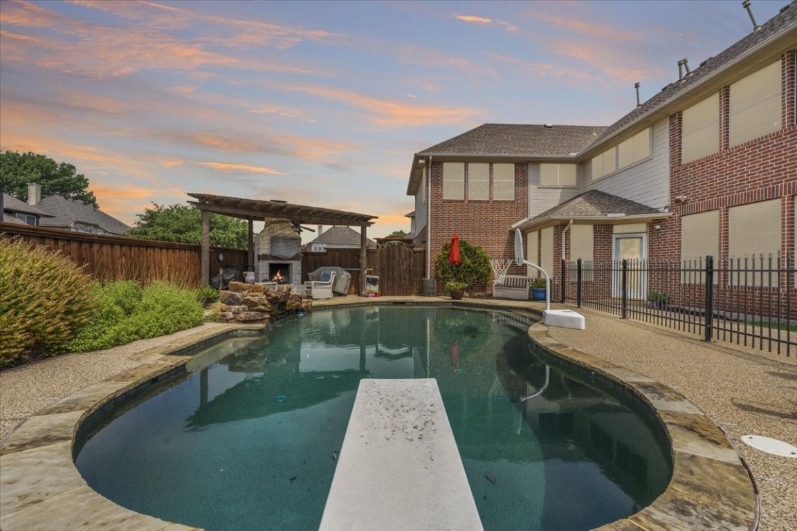 2704 Sierra Blanca Court Plano TX 75025