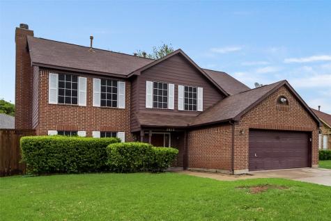 2872 Ironwood Drive Grand Prairie TX 75052