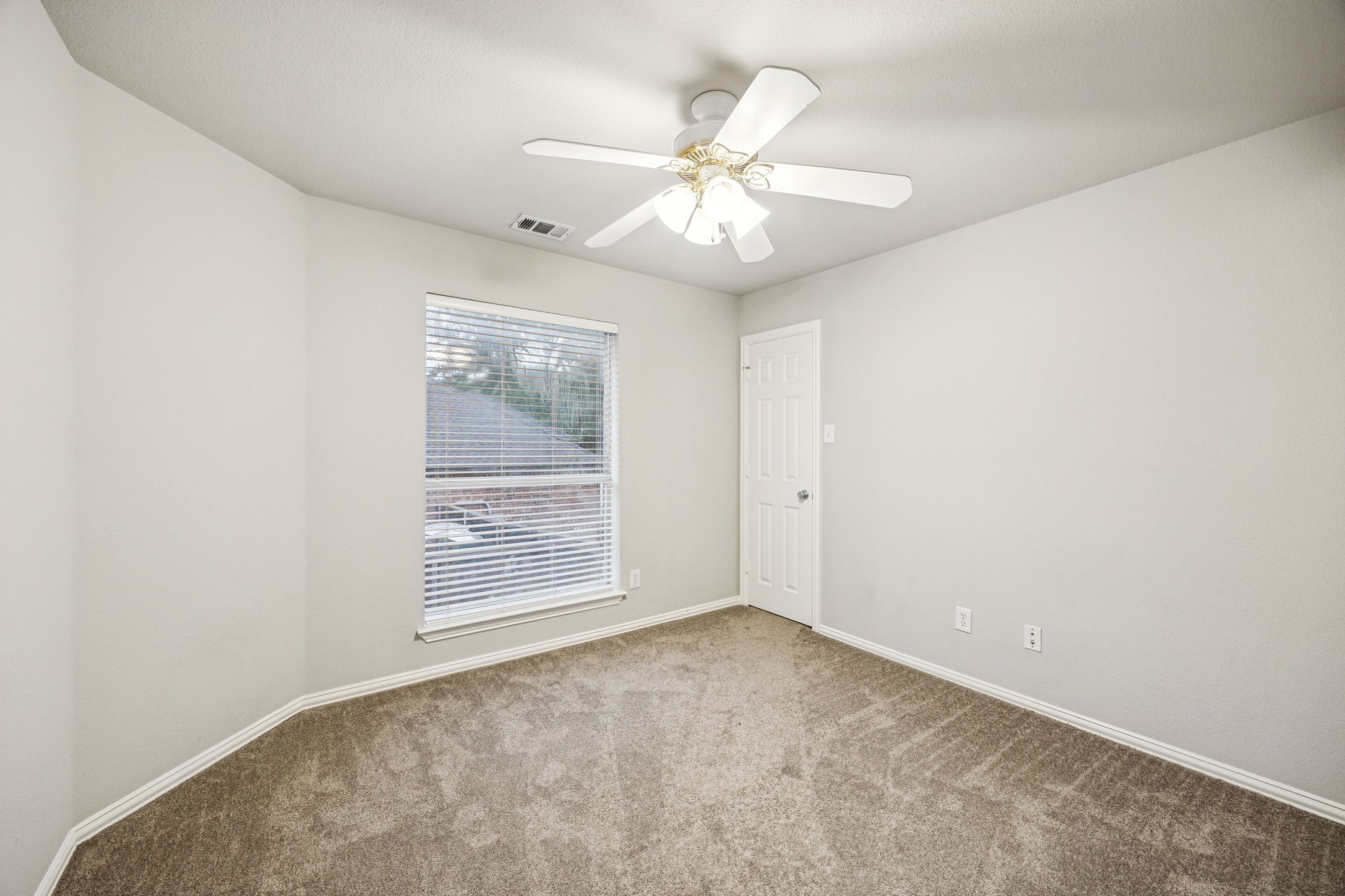 5902 Ambassador Lane Rowlett TX 75089