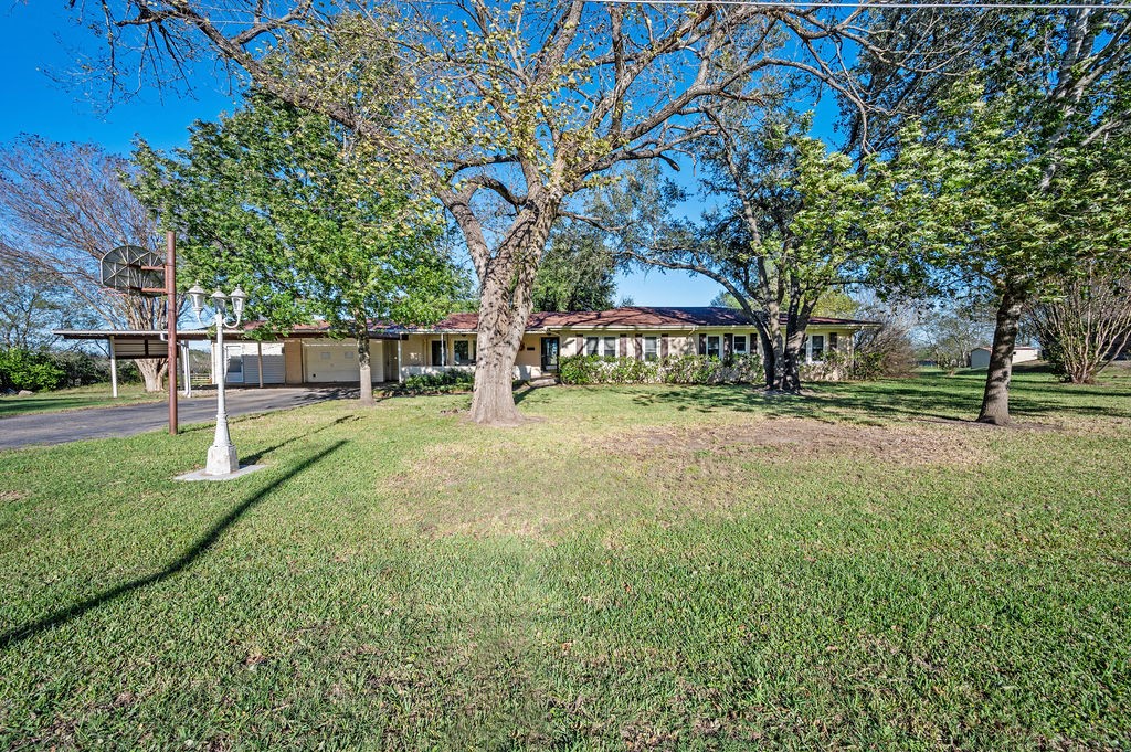 1019 W Angeline Street Groesbeck TX 76642