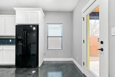 1029 W Hull Street Denison TX 75020