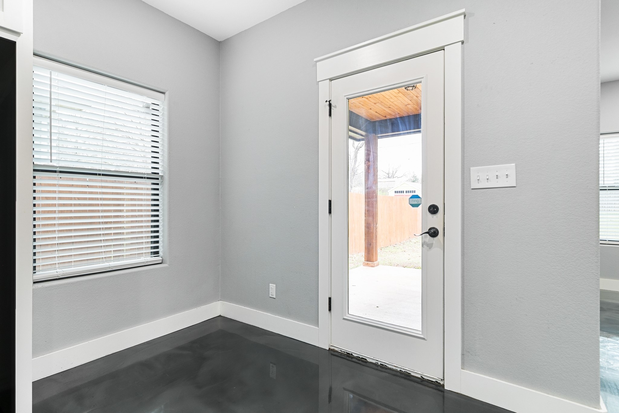 1029 W Hull Street Denison TX 75020