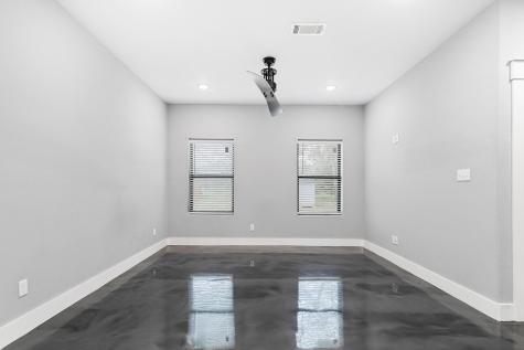 1029 W Hull Street Denison TX 75020
