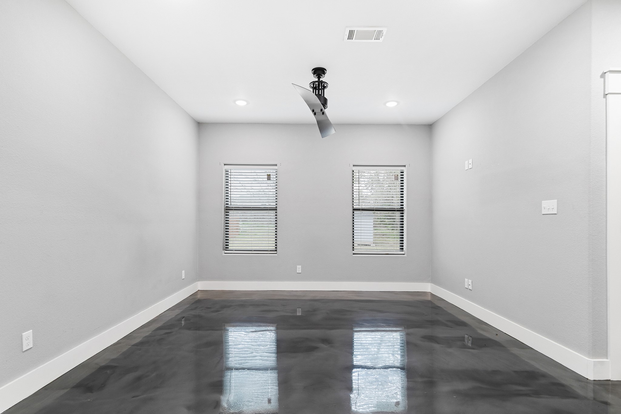 1029 W Hull Street Denison TX 75020