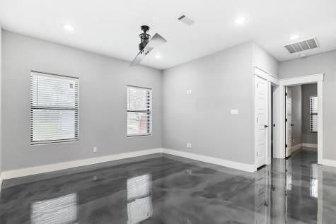 1029 W Hull Street Denison TX 75020