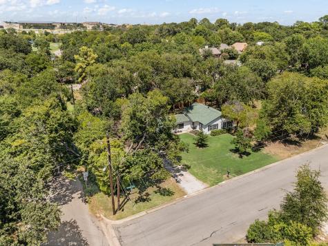 1940 Whippoorwill Lane Denton TX 76205