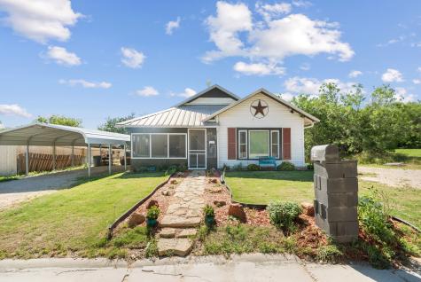 215 NE 9th Avenue Mineral Wells TX 76067