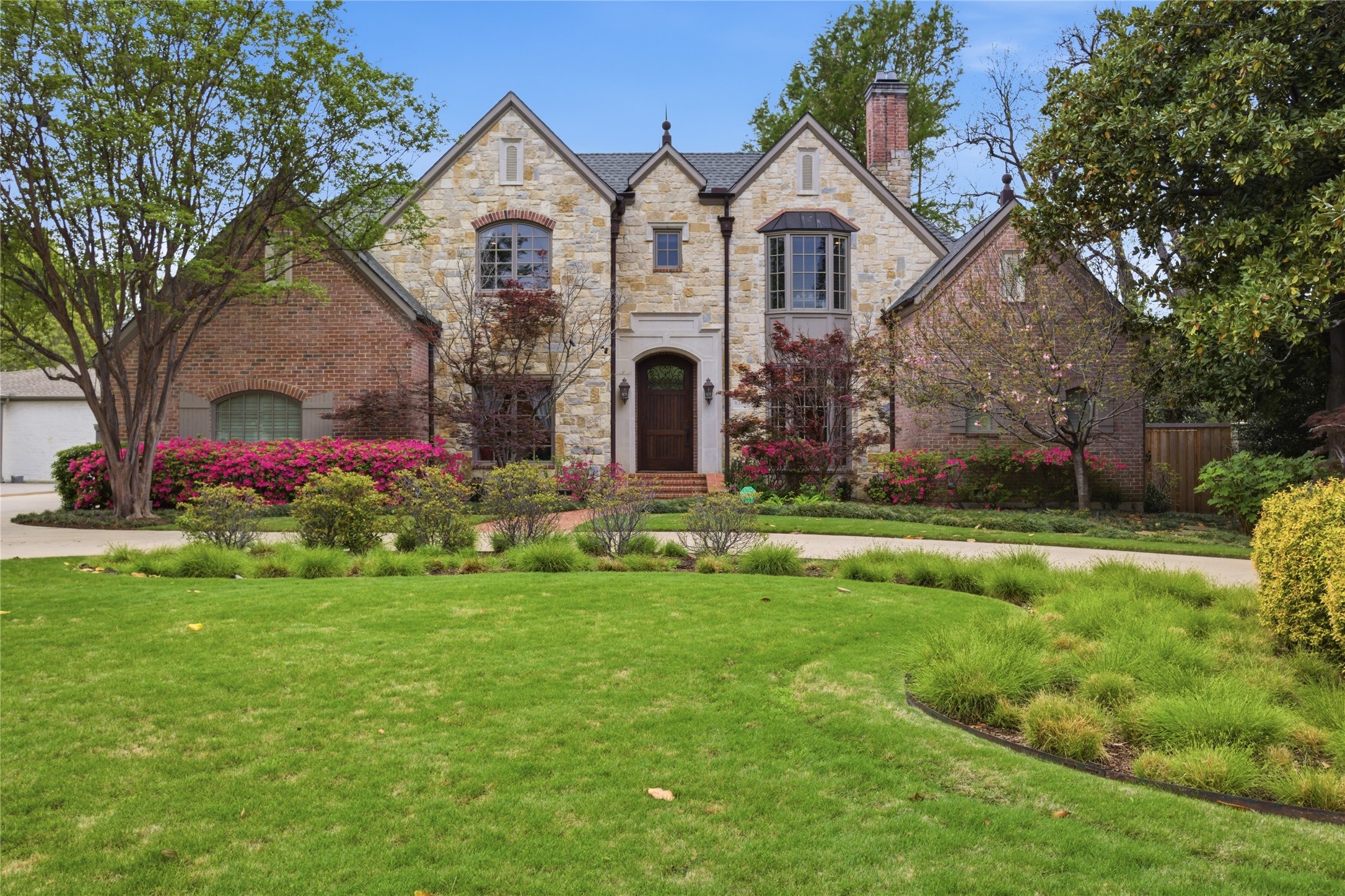 6230 Woodland Drive Dallas TX 75225