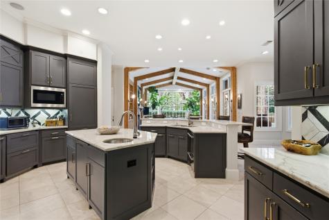 6230 Woodland Drive Dallas TX 75225