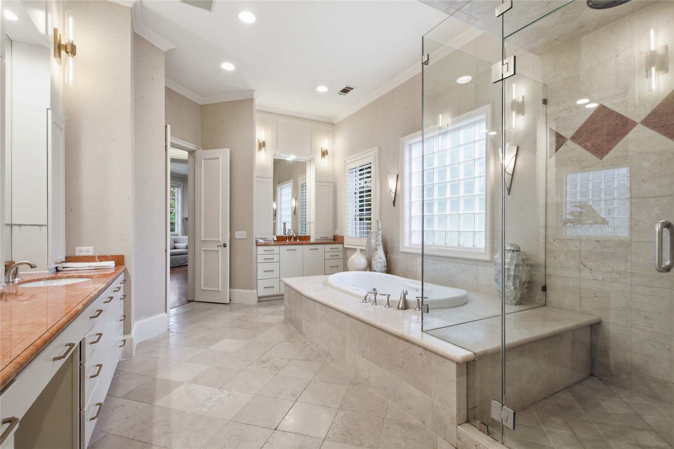 6230 Woodland Drive Dallas TX 75225