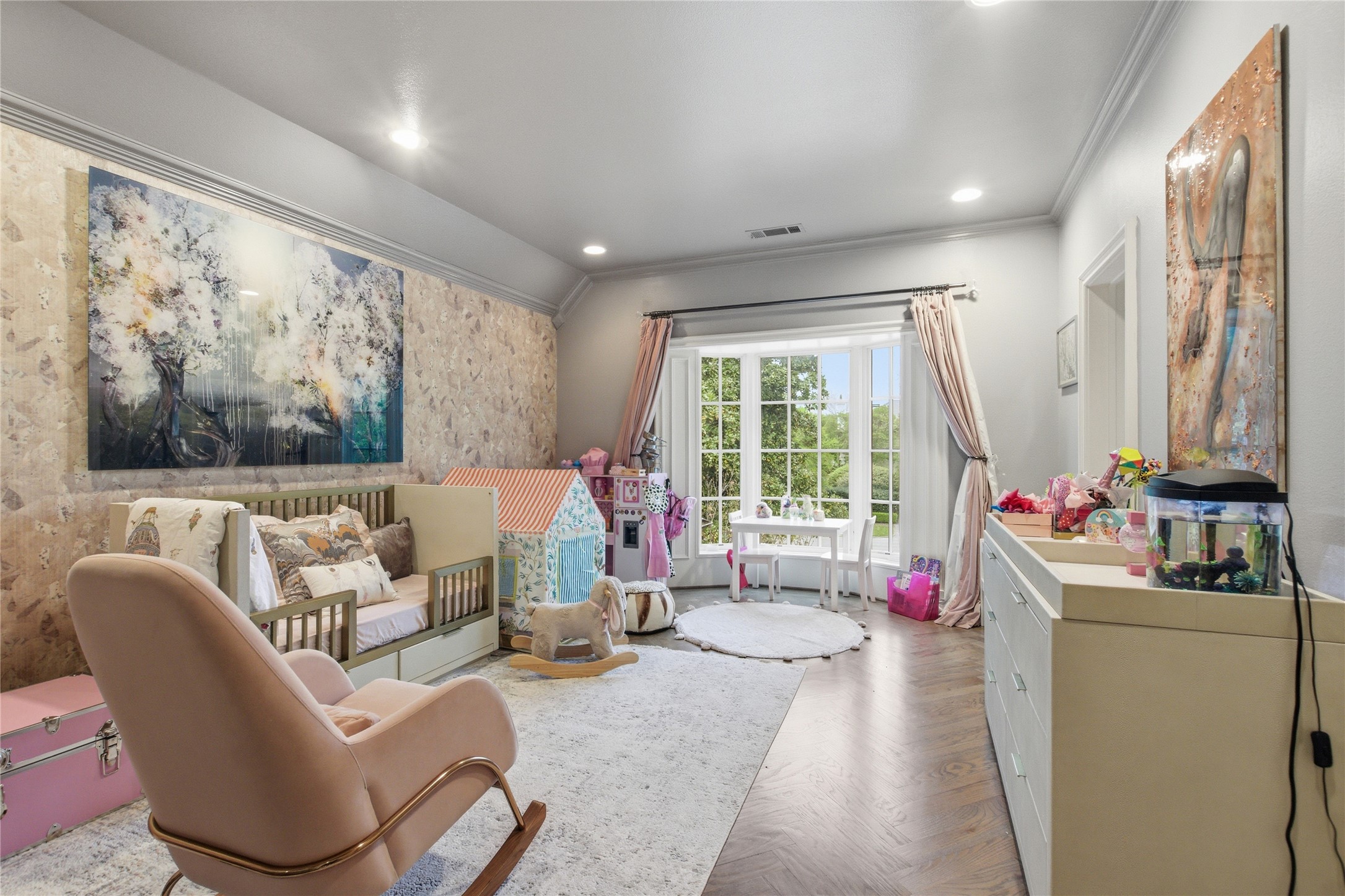 6230 Woodland Drive Dallas TX 75225