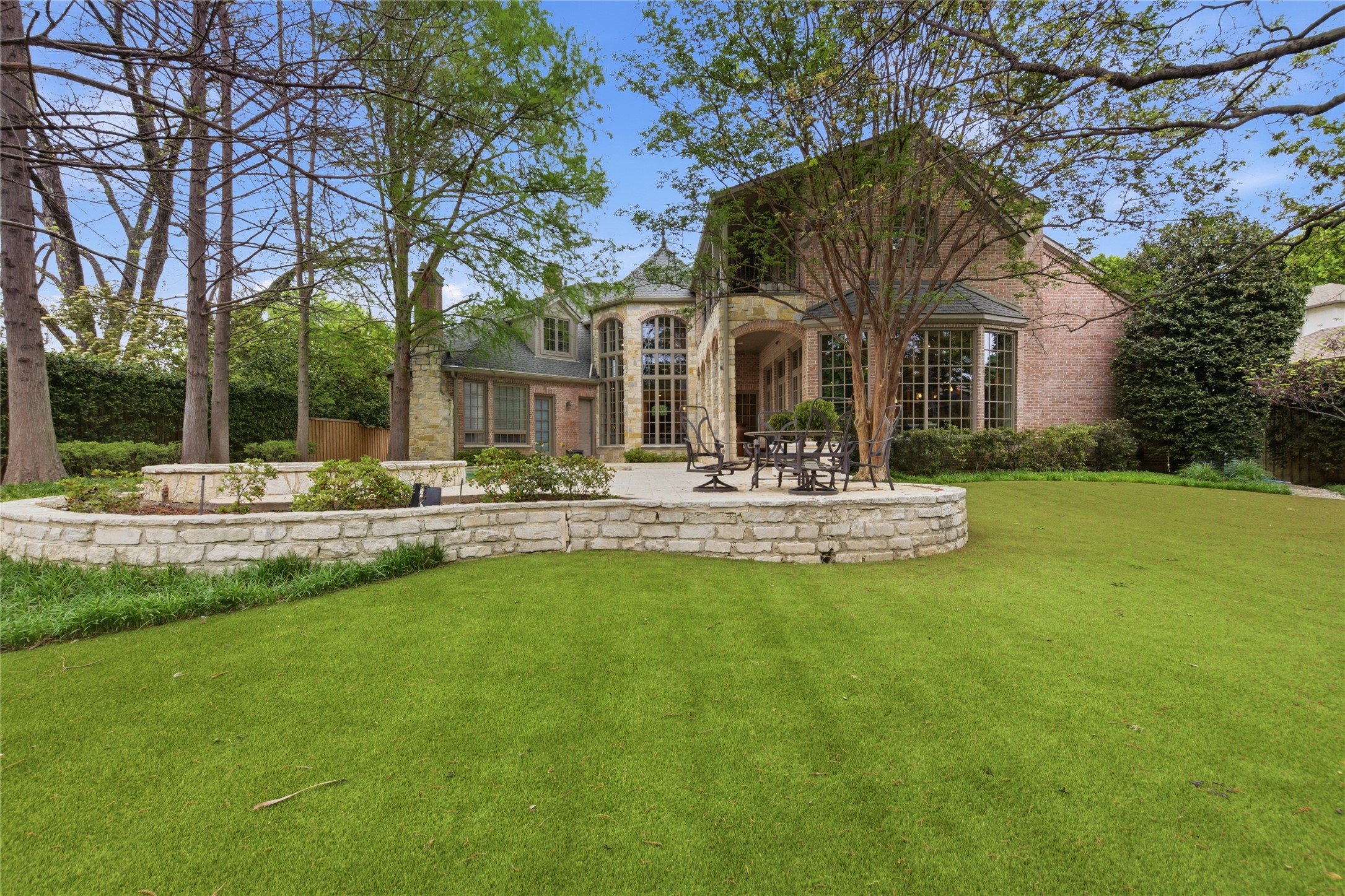 6230 Woodland Drive Dallas TX 75225