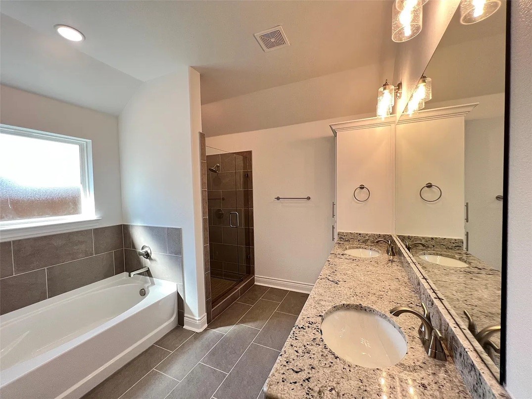 806 Greyson Lane Greenville TX 75402