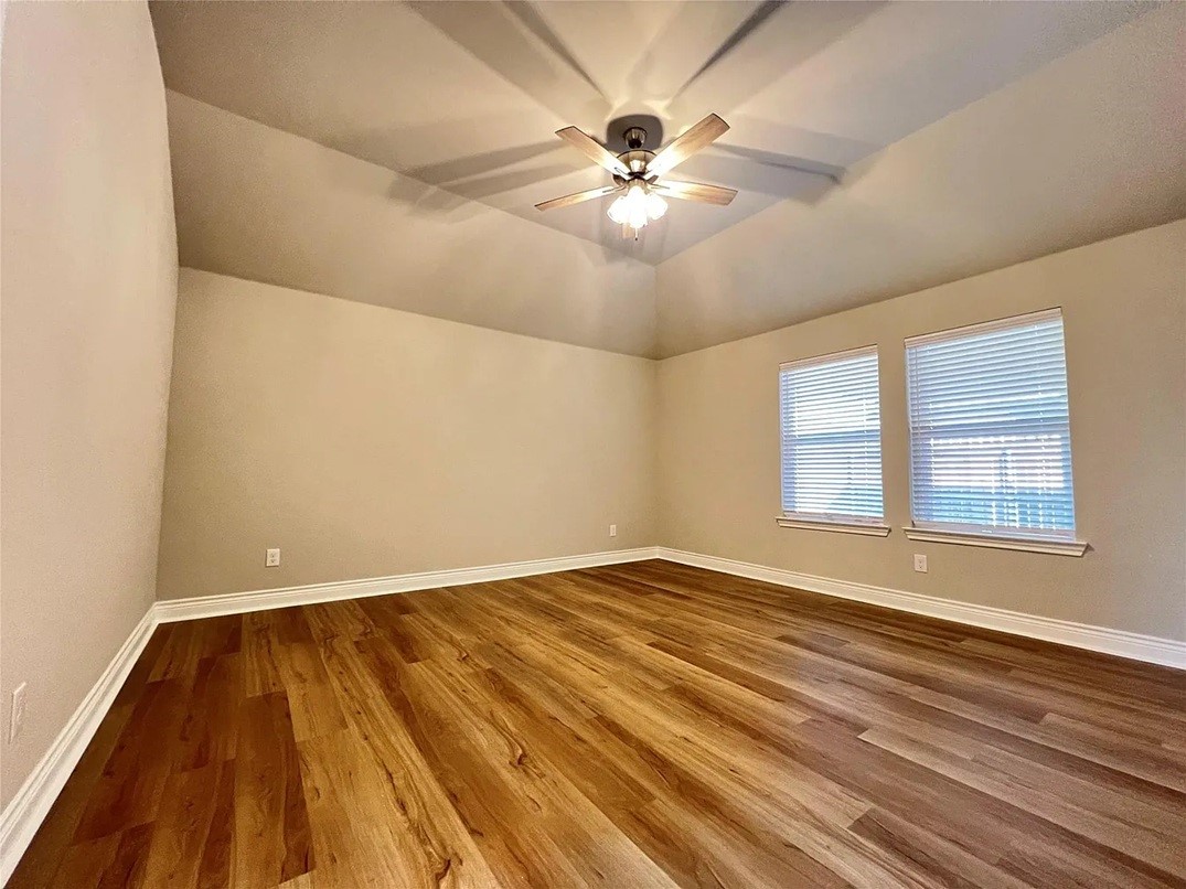 806 Greyson Lane Greenville TX 75402