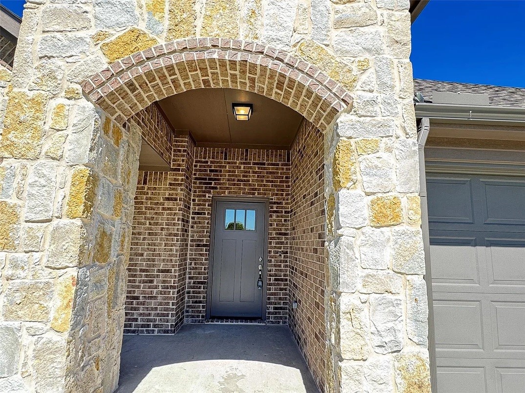 806 Greyson Lane Greenville TX 75402