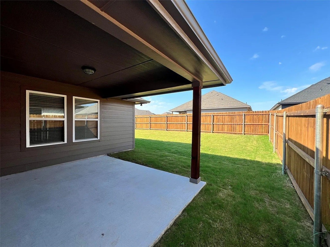 806 Greyson Lane Greenville TX 75402