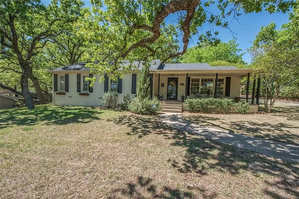 2015 NW 4th Avenue Mineral Wells TX 76067