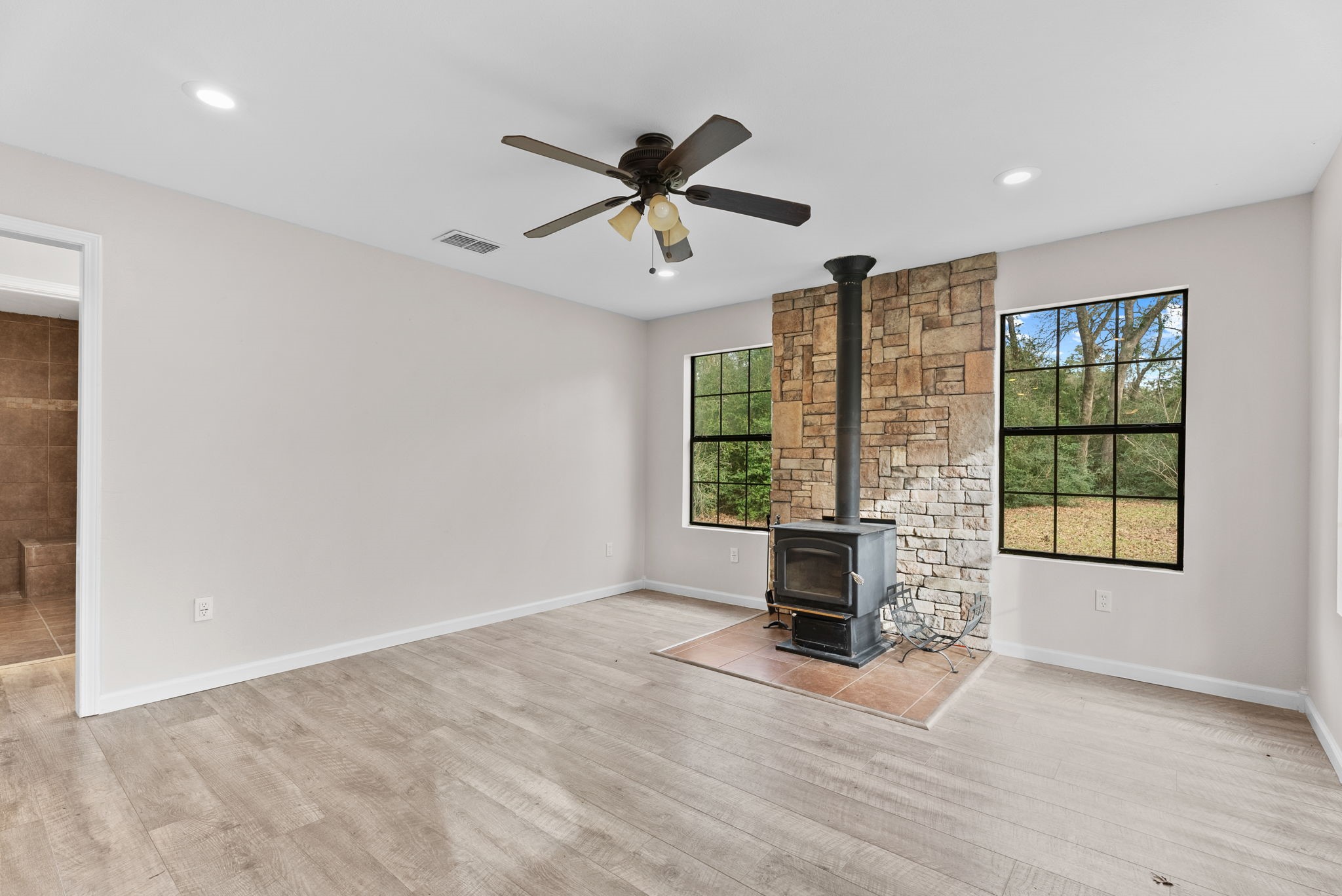 289 Pr 7819 Hawkins TX 75765