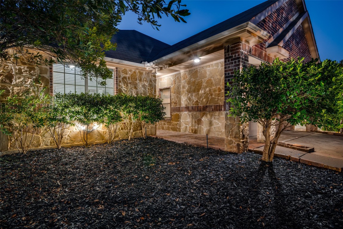 1001 Bend Court Forney TX 75126