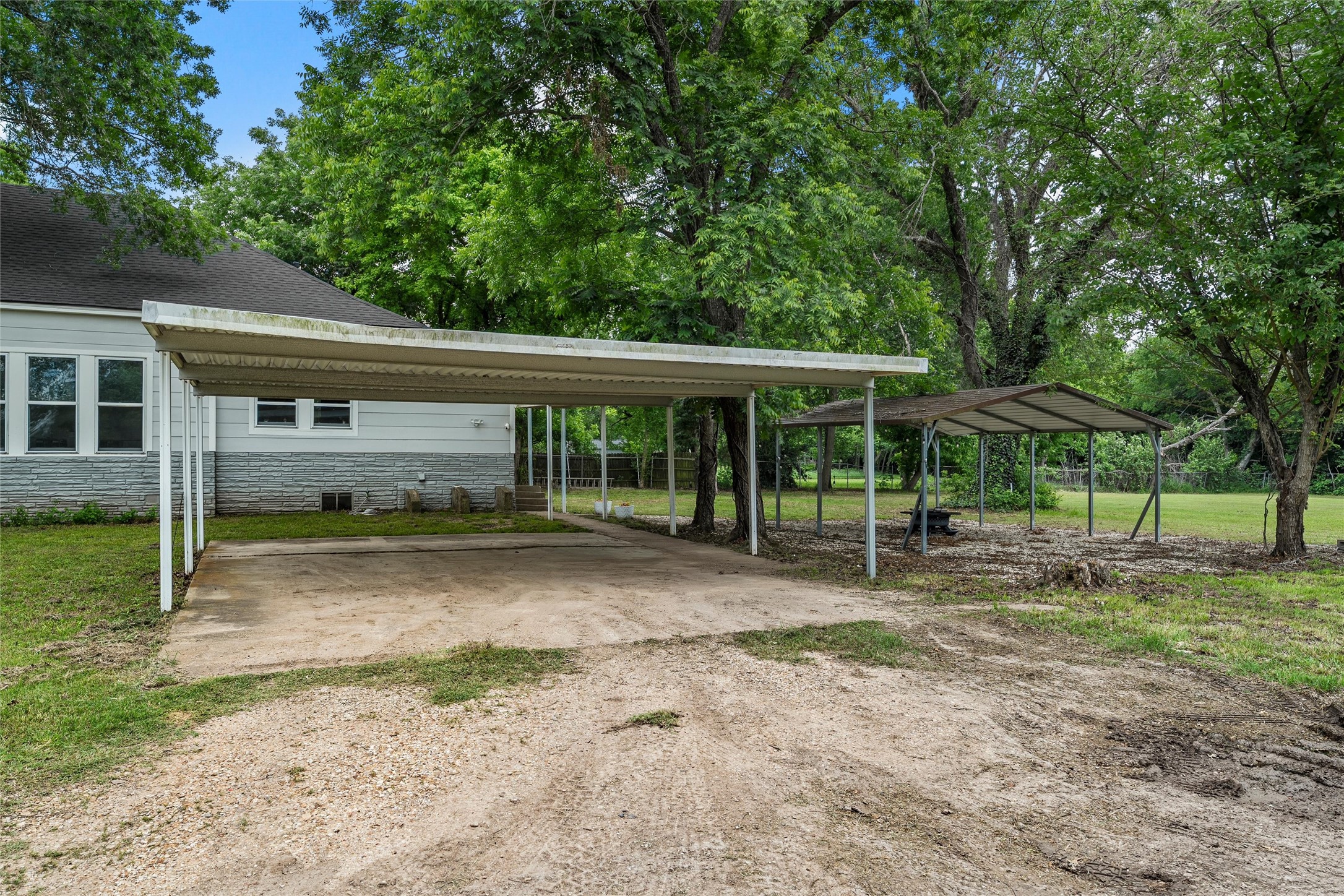 402 N Bordon Street Lorena TX 76655