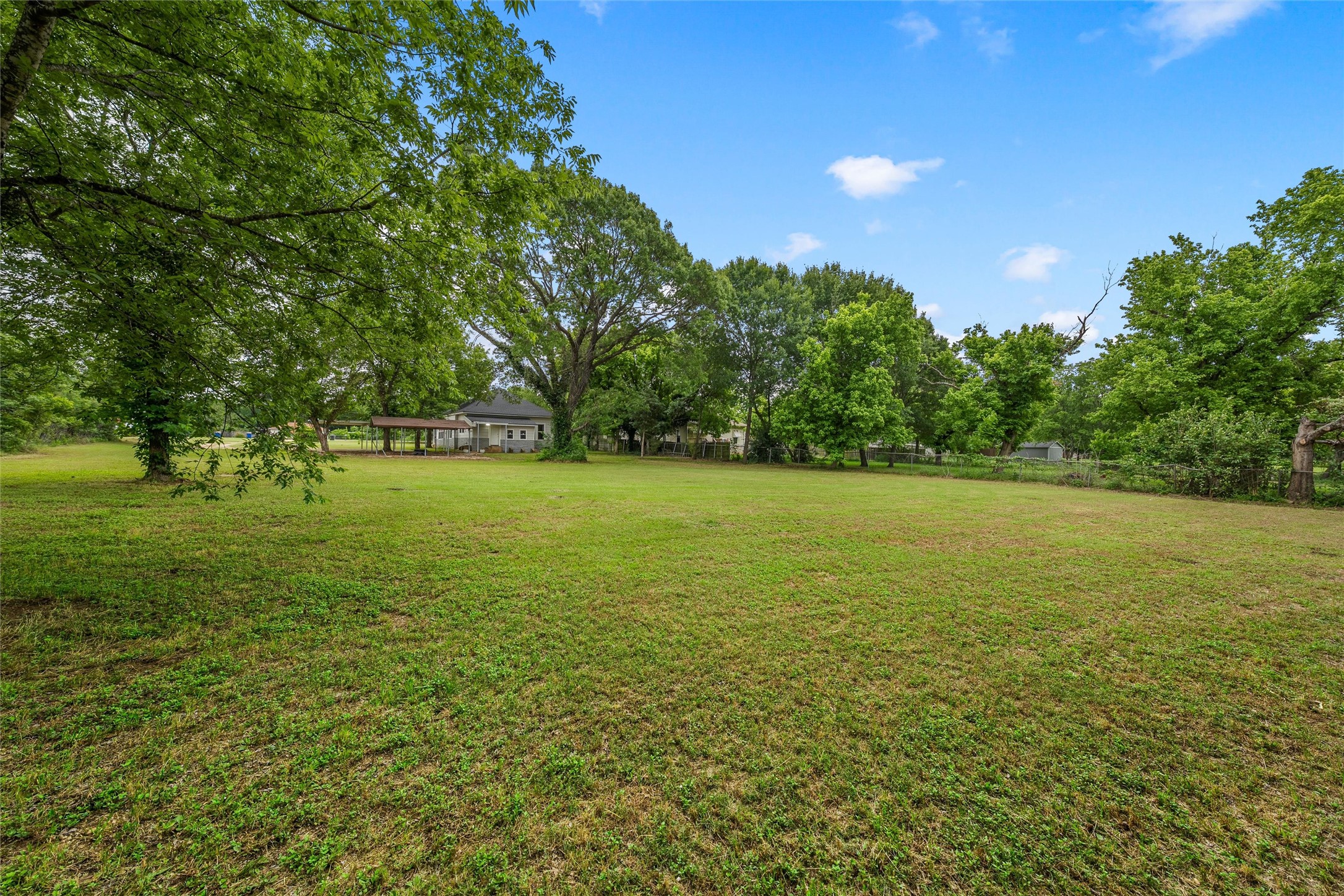 402 N Bordon Street Lorena TX 76655