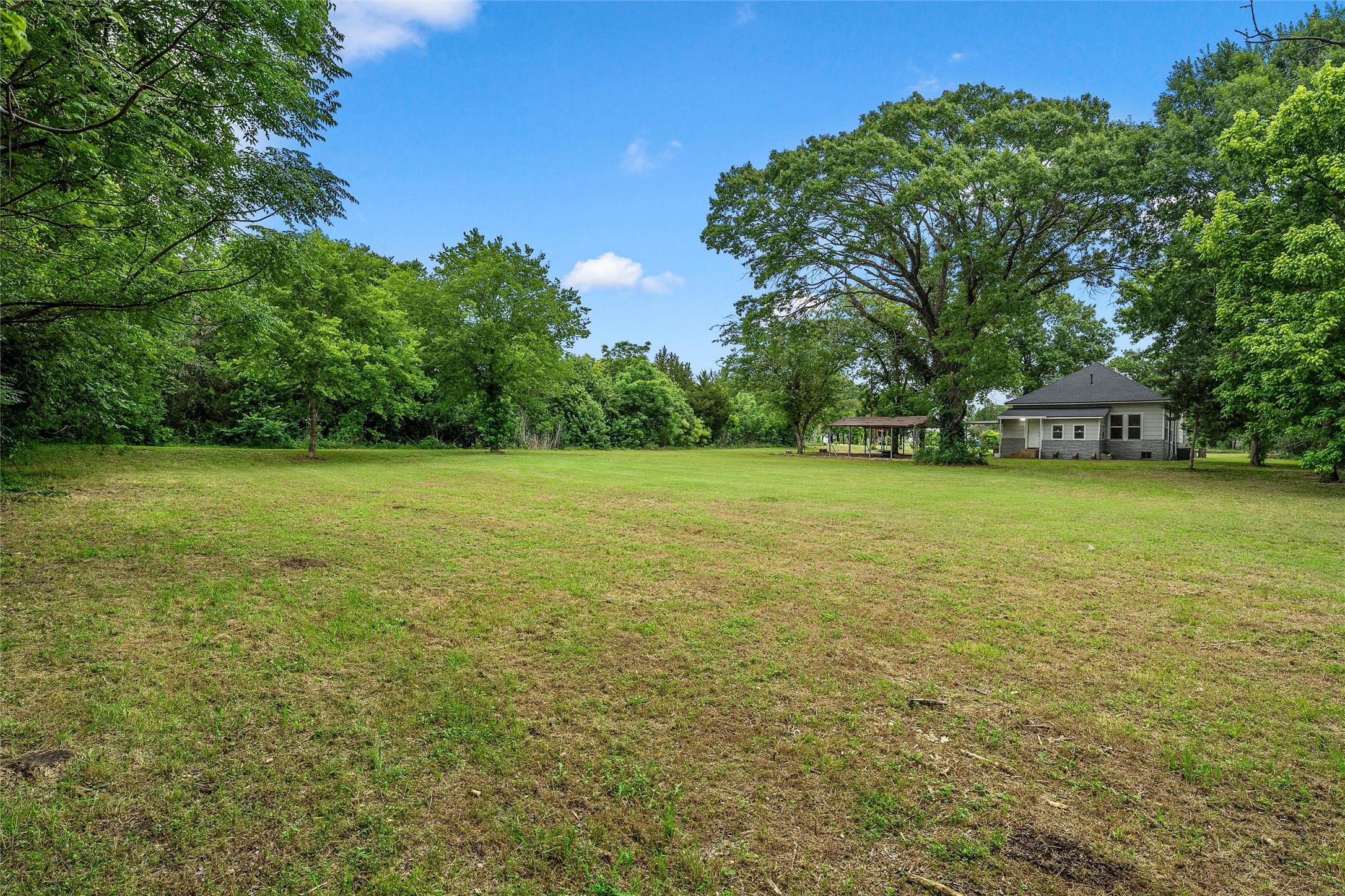 402 N Bordon Street Lorena TX 76655