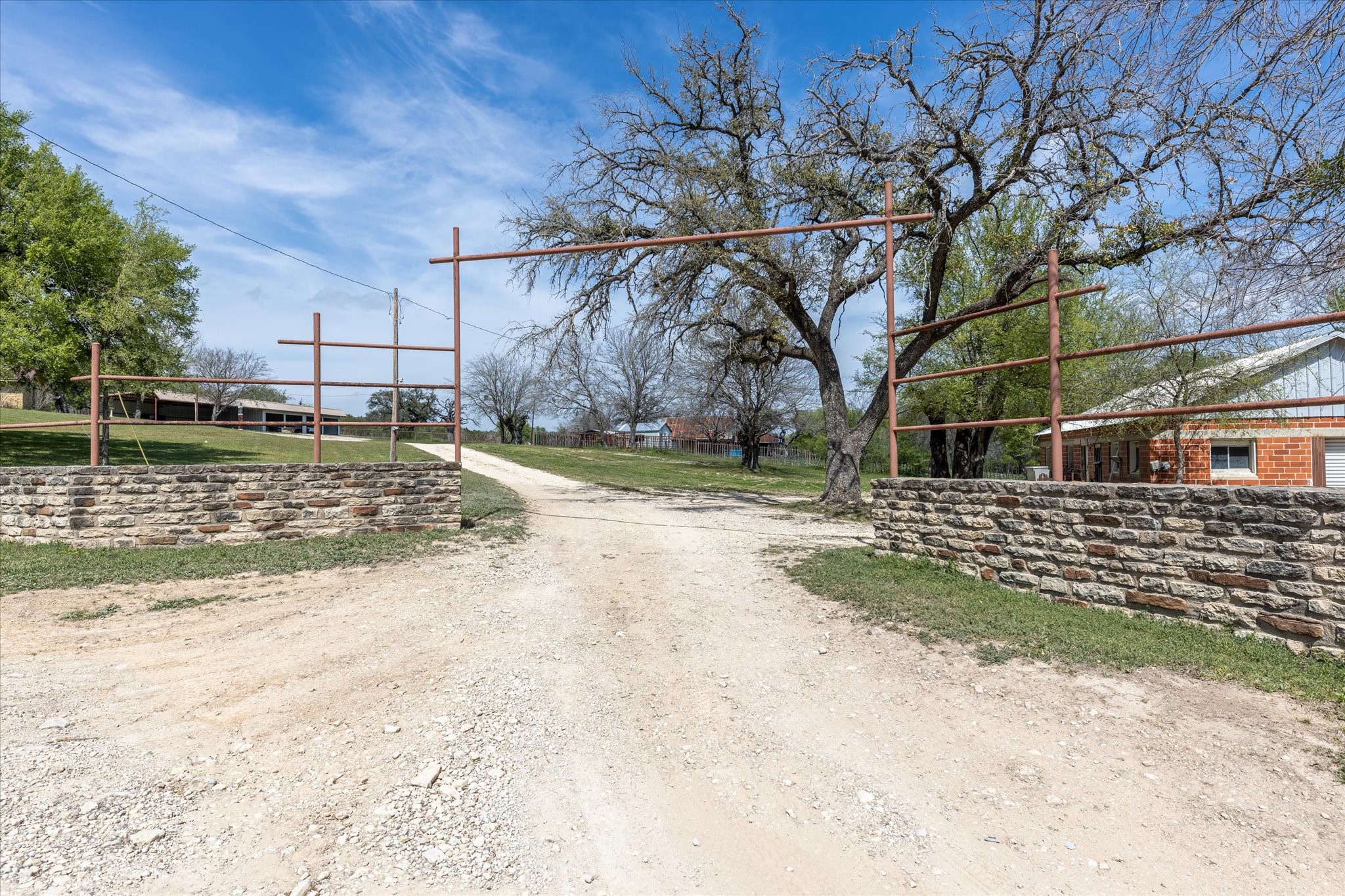 9885 County Road 270 Hico TX 76457