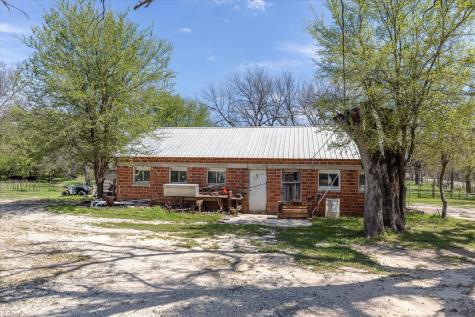 9885 County Road 270 Hico TX 76457