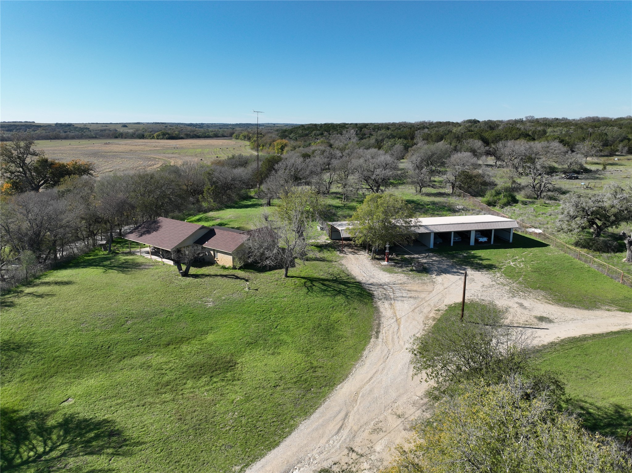 9885 County Road 270 Hico TX 76457
