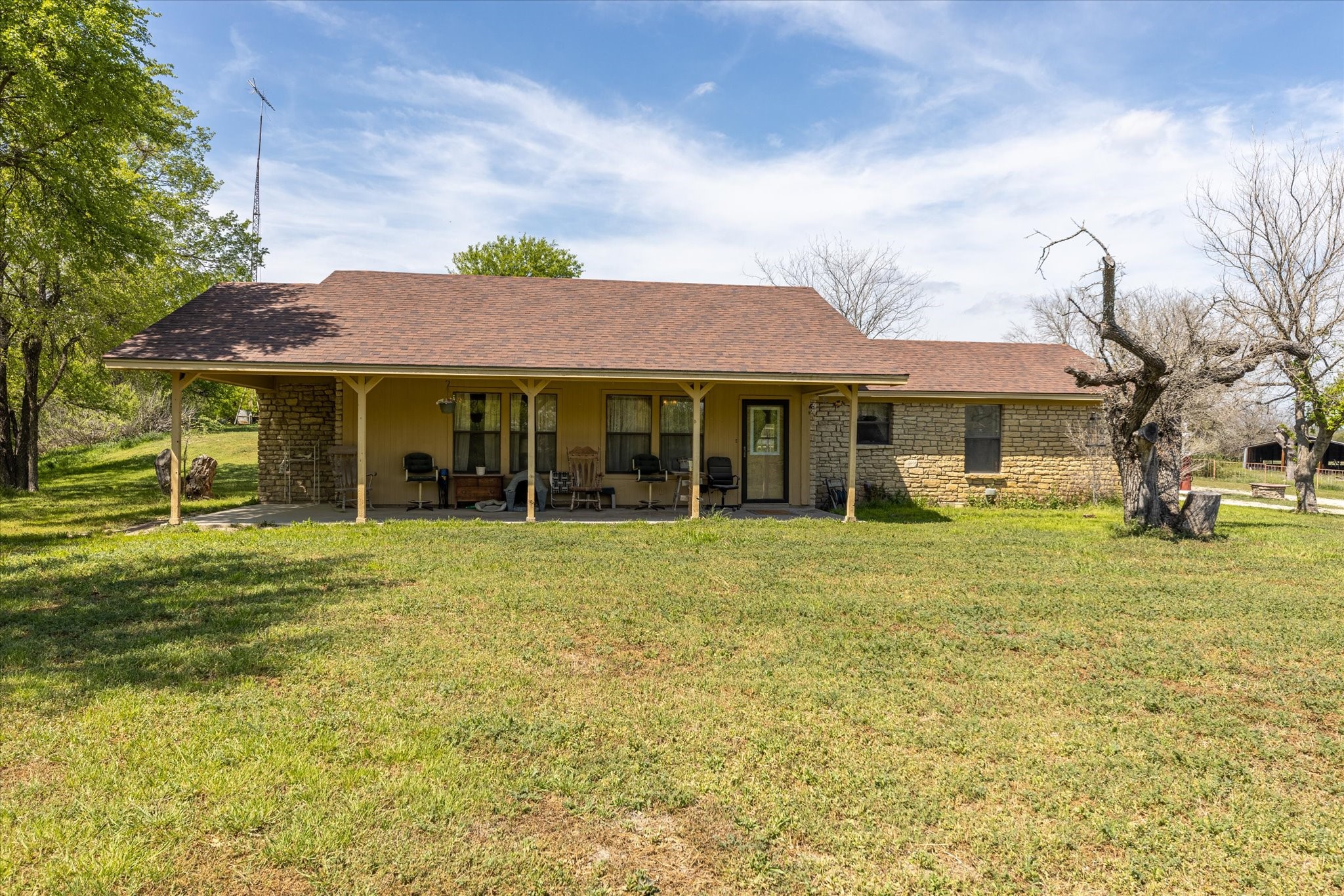 9885 County Road 270 Hico TX 76457