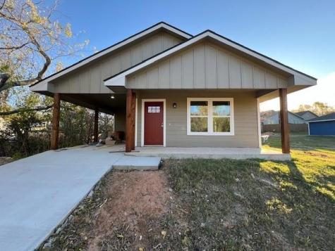1210 S Travis Avenue Denison TX 75021