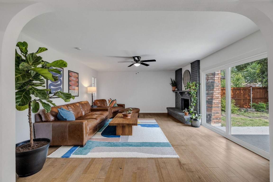 10318 Red Elm Road Dallas TX 75243