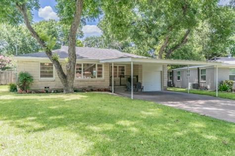 132 Mcgee Drive Fort Worth TX 76114