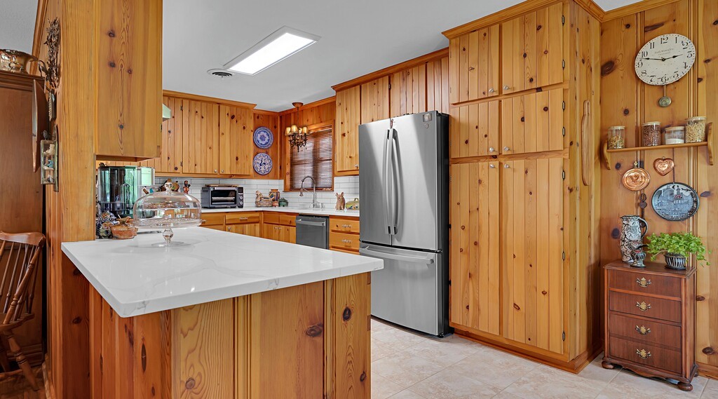 209 County Road 1764 Clifton TX 76634