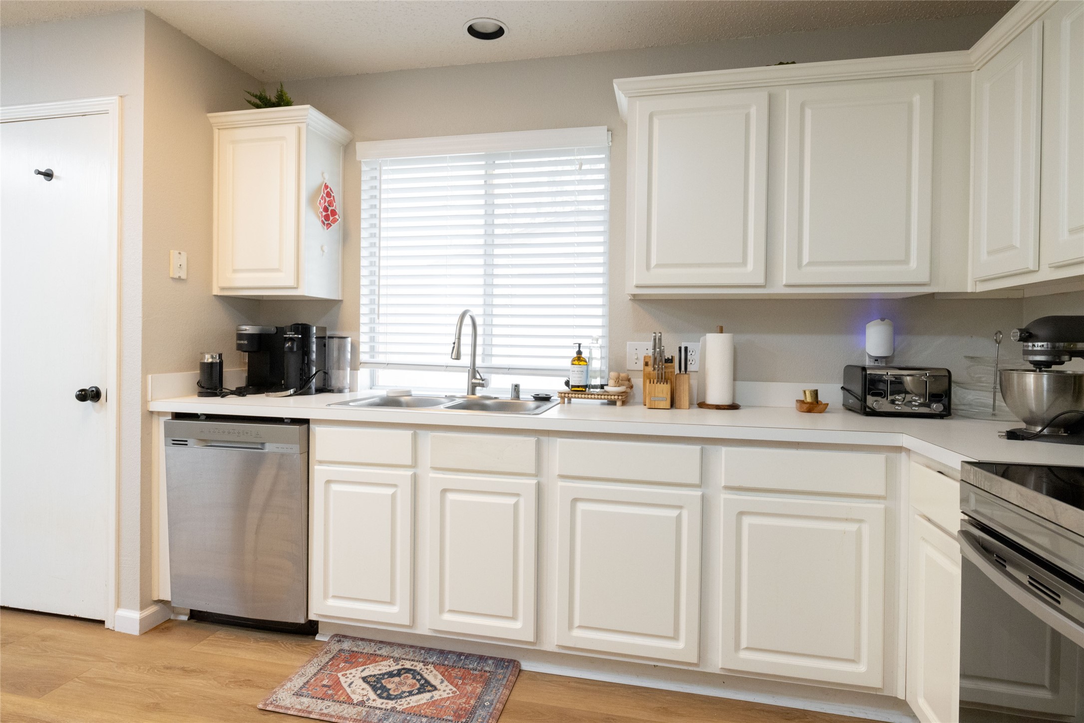 747 Cedar Leaf Circle Lake Dallas TX 75065